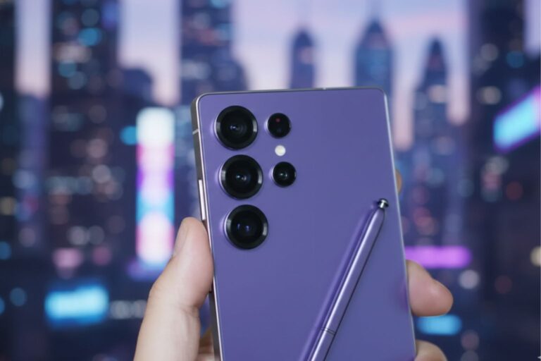 "Leaked render of the Samsung Galaxy S26 Ultra in Cobalt Violet featuring the new dual-tone S Pen design."